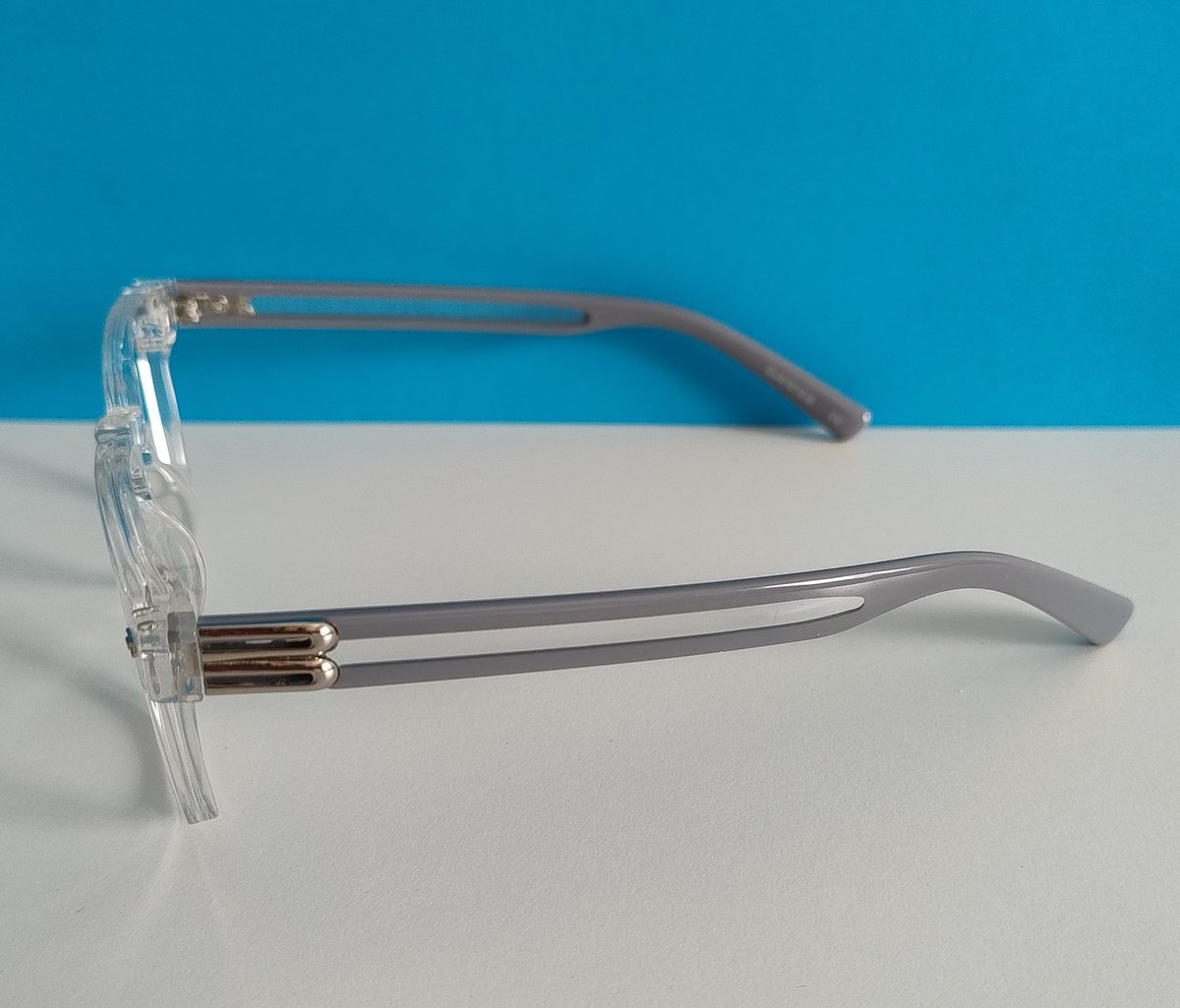 GAFA LUZ AZUL 8495 C6 03
