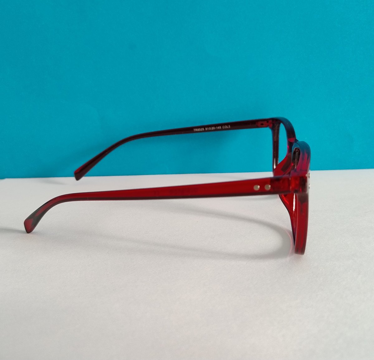 GAFA LUZ AZUL TR8525 02 2